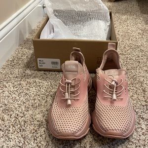 Steve Madden Milo Blush 9.5